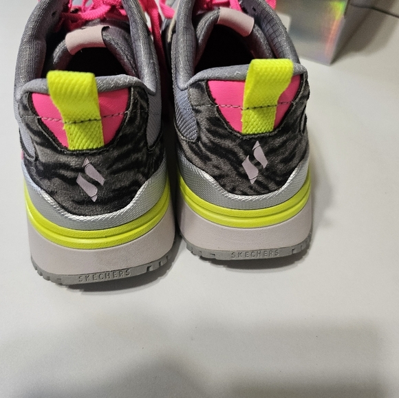 NWT.  Skecher Sunny Street Animal Energy​ - Picture 4 of 6